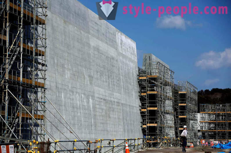 Obala Japanu, tsunami oštećene u 2011. godini, zaštićeni zid 12 metara