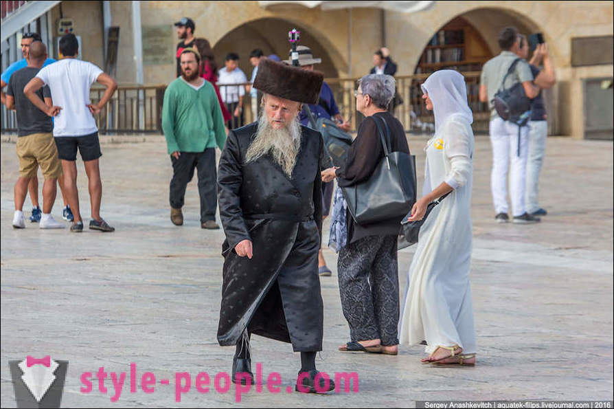 Zašto religiozni Židovi nose posebne odjeće