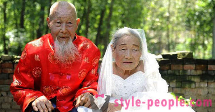 Nakon 80 godina braka, par je napokon napravio vjenčanja foto pucati