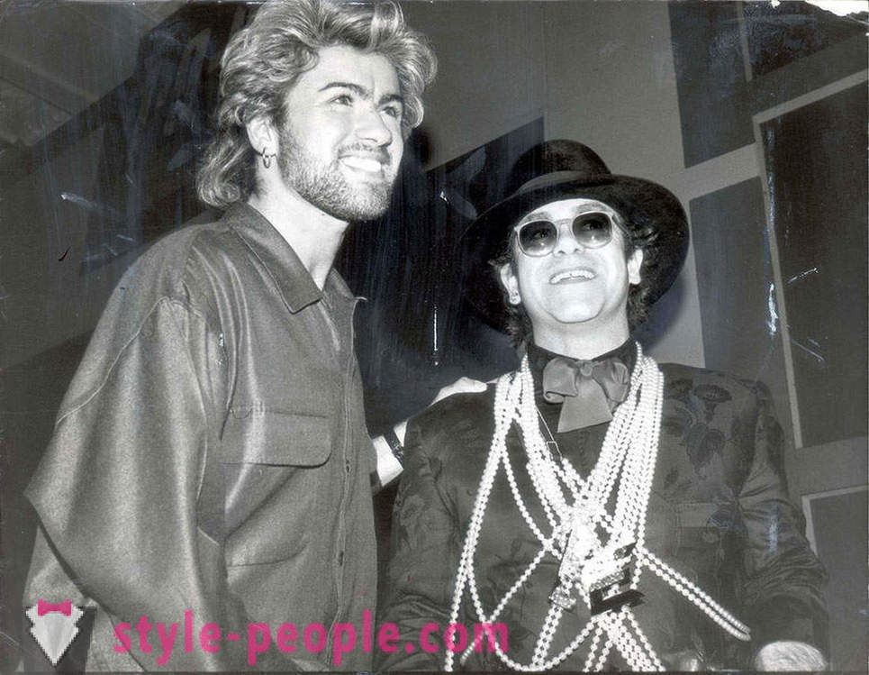 Pjevač George Michael je umro u dobi od 53 godina