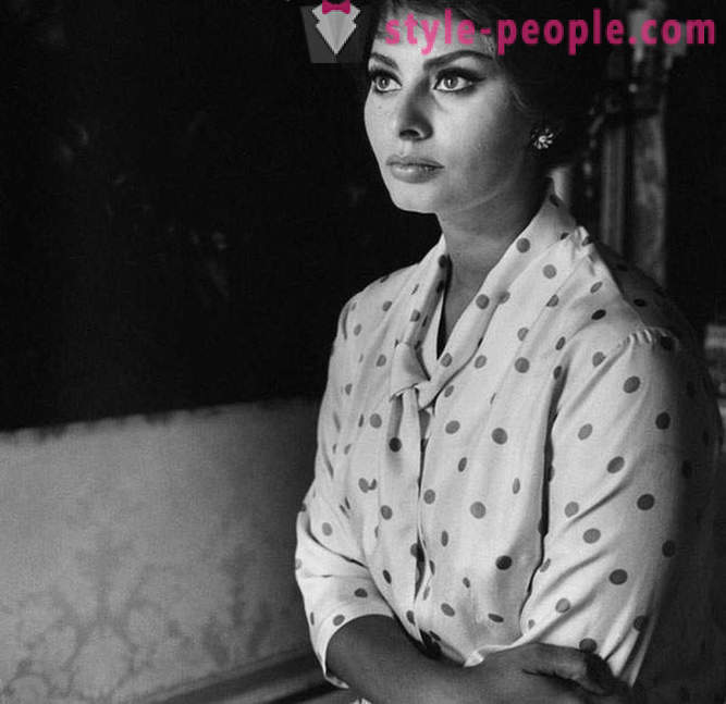 15 fotografije Sophia Loren, koji nisu namijenjeni za objavljivanje