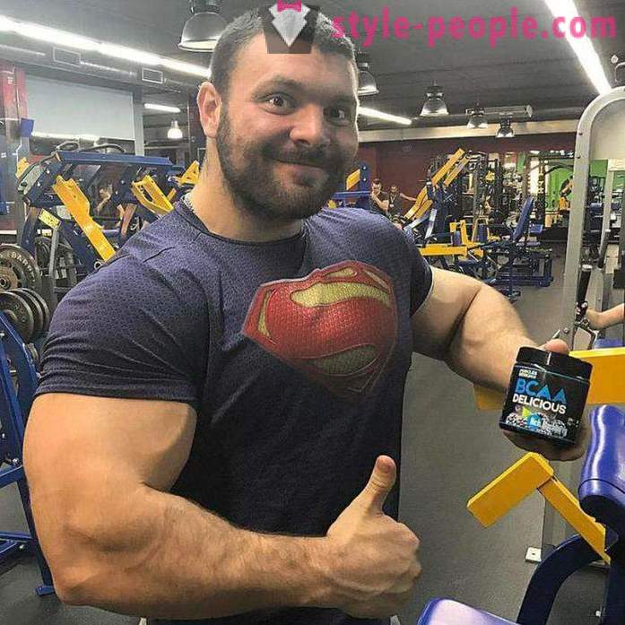 Aleksandar Shchukin - bodybuilder s dobrim smislom za humor