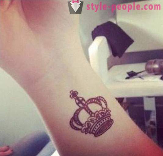Tattoo „Kruna”: važnost tetovaže i fotografije