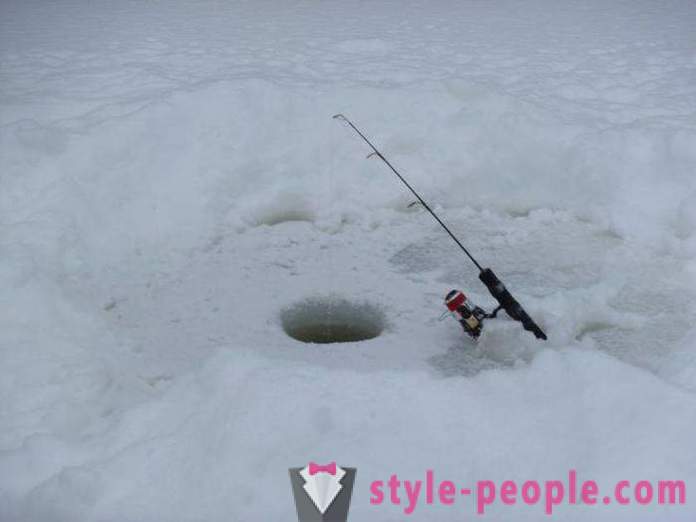 Pribor za zimski ribolov. Raznolikost mogućnosti
