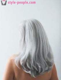 Zašto kosa skrenuti siva: Kako usporiti taj proces