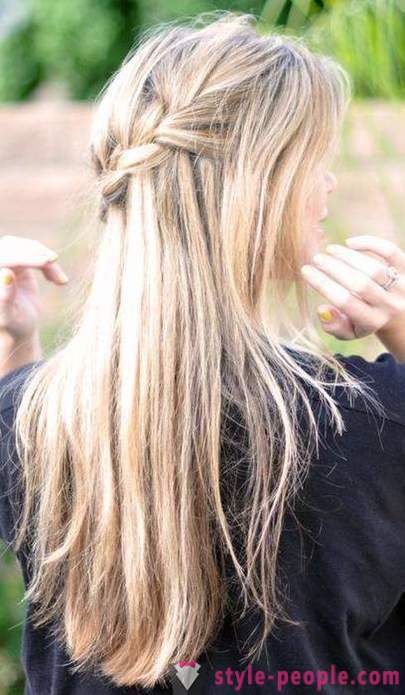 Cascade - frizura na dugu kosu ili što kosa stil nikada neće izaći iz mode